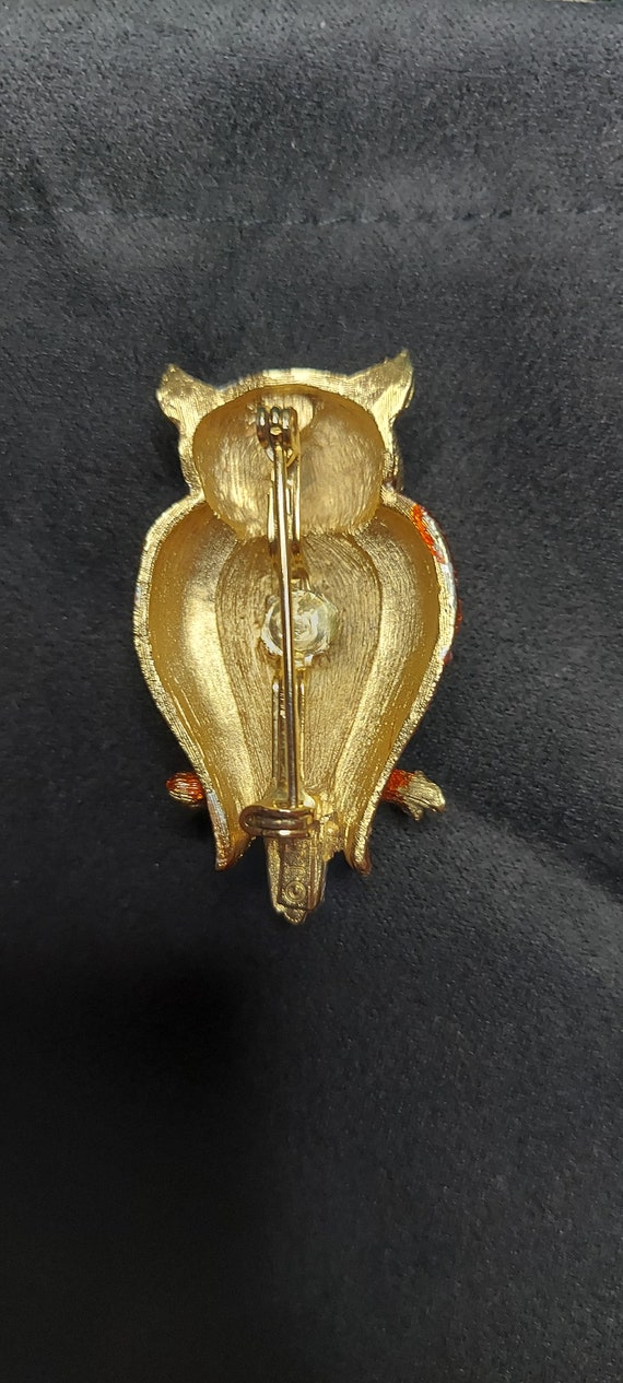 Vintage Signed JJ Goldtone & Enameled Owl Brooch … - image 3