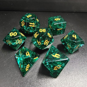 Ensemble complet de dés D&D pour cristal émeraude Ensemble de dés polyédriques en verre émeraude Ensemble de dés du MDN avec pierres précieuses - Donjons et dragons,Dé dragon,Dé D20