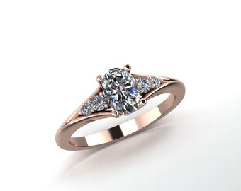 Bague de fiançailles en diamant Ovale 0.50 ct 18 carats en or jaune, bague Ovale en diamant, bague de fiançailles par BLOOMERA Joaillerie.