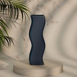 Swayline Vase