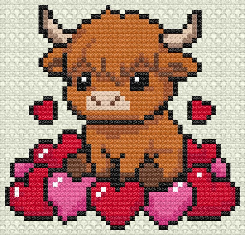 K&ouml;nnte beinhalten: Ein pixeliges Bild einer braunen Hochlandkuh, die auf einem Bett aus roten und rosa Herzen sitzt. Die Kuh hat gro&szlig;e H&ouml;rner und ist von kleinen roten Herzen umgeben. Das Bild ist ein Kreuzstich-Design.