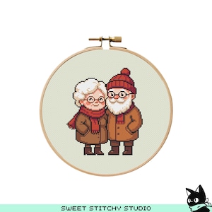 Modèle de point de croix pour couple de personnes âgées PDF | Tableau des grands-parents modernes | Écharpe d'hiver rouge | Manteau marron | Cadeau d'anniversaire | Bricolage de mariage