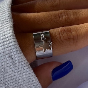 star charm ring