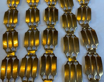 Vintage, Brass Bracelet, 6 Inches long, 0.61 inches wide.  These are vintage items and may require new clasps; sold as is. 1 Per Order.
