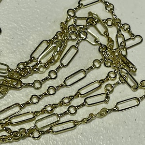 Handmade Gold-Color, Brass Paperclip Chain. Paperclips and Double Circles are 15mm in size, priced by foot.