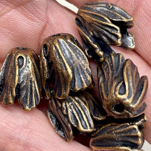 Antique Woodland Bead Caps 4 Per Order     B1-D2