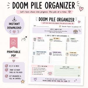 Puede incluir: PDF imprimible "Doom Pile Organizer" con un diseño rosa y morado. El planificador incluye secciones para vaciar, clasificar y actuar sobre el desorden. El texto incluye "Descarga instantánea", "8,5 x 11 pulgadas" y "¡Organízate y siéntete en control!"