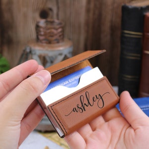 Porte-cartes de visite, Porte-cartes en cuir personnalisé, Porte-cartes en cuir, Logo sur le porte-cartes, Porte-cartes personnalisé, Cadeau en cuir végétalien
