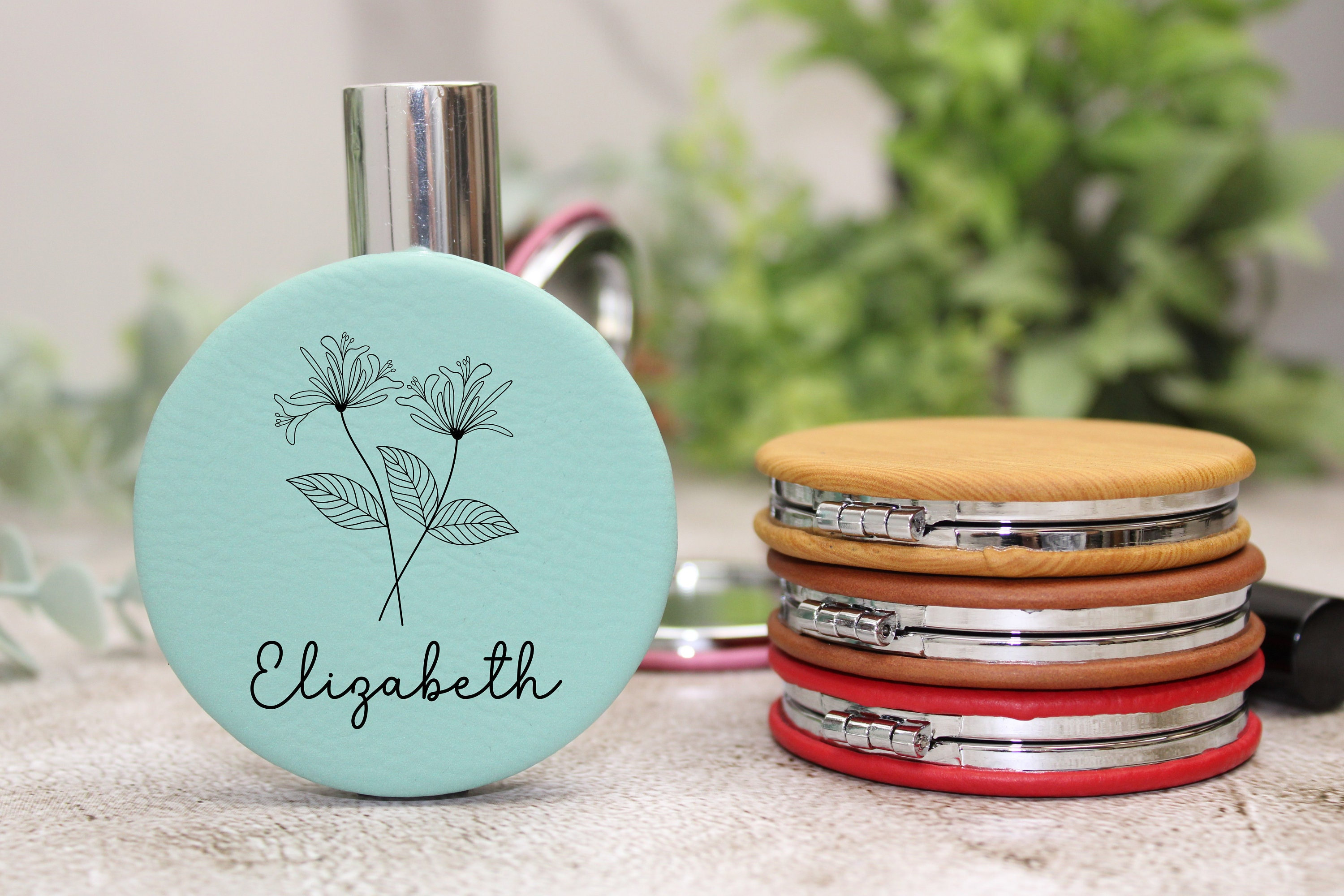Personalized Compact Mirror, Birth Flower Compact Mirror, Engraved Pocket Mirror, Custom Travel Mirror, Birth Flower Gift, Bridesmaid Gifts