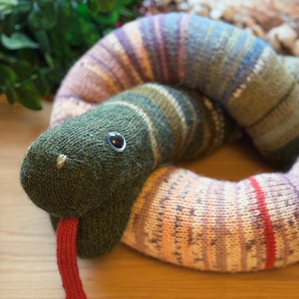 Temperature Snake Knitting Pattern: Year-Long Fun, Daily Project, Colorful DIY Stuffie, Gift for Baby
