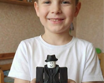 マフィオソ ロブロックス フォーサケン フィギュアは、お子様への