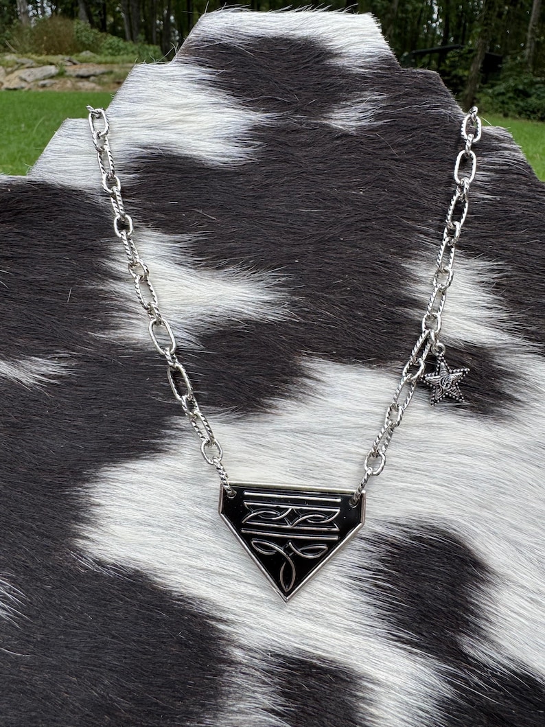 Collar de bebé con puntada de bota imagen 3