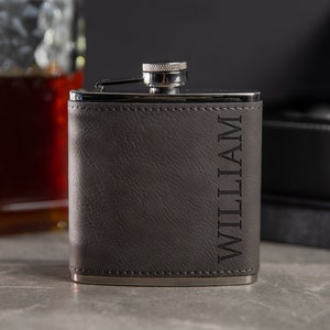 Wedding Favor, Flask for Groomsman, Personalized Gift for Best Man, Personalized Flask, Laser Engraved Flask