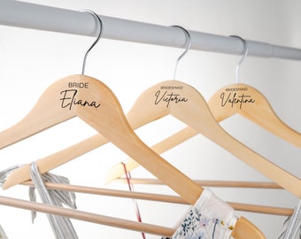 Personalized Bridesmaid Hangers, Engraved Dress Hanger with Name, Hangers for Wedding and Bridesmaids, Hangers for Bride, Bridal Gift