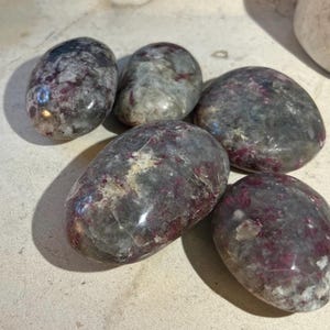 Plum Tourmaline Palm Stone: Polished Crystal for Anxiety, Meditation