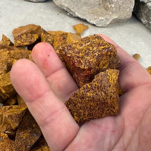 Nigerian Raw Mariam Jasper Crystals Natural Crystal Worry Stone Home Decor Anxiety Pocket Distraction Meditation Gift Birthday Christmas