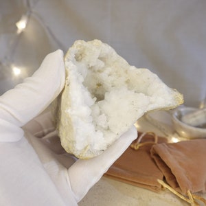 Moroccan Dog Tooth Quartz Crystal Geode: Raw Cluster for Meditation