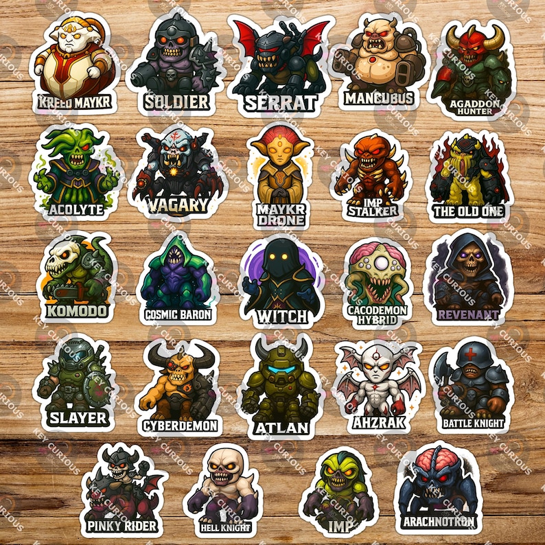 Pode incluir: Uma cole&ccedil;&atilde;o de autocolantes coloridos com v&aacute;rios designs de monstros de fantasia. Cada autocolante apresenta uma personagem &uacute;nica com nomes como "Soldier", "Serrat" e "Imp". Os autocolantes est&atilde;o numa superf&iacute;cie de madeira.