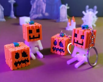 Llavero de calabaza de Halloween y esqueleto de calabaza inspirado en Minecraft / Esqueleto de cabeza de calabaza / Figura de juego de píxeles / Regalo hecho a mano