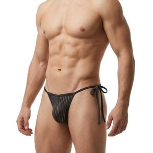 Tanga exótico con lazo lateral para hombre