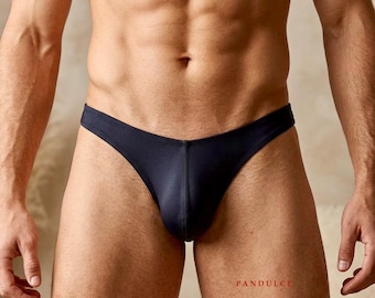 Tanga masculina com costas em T