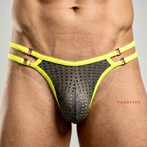 Tanga exótica para hombre