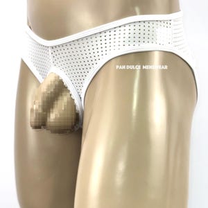 Puede incluir: Calzoncillos blancos de malla con ribete blanco y el texto "PAN  DULCE  MENSWEAR".
