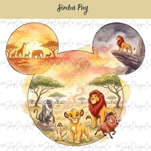 Può includere: Un'illustrazione digitale a forma di testa di topo che raffigura scene del Re Leone. I cerchi superiori mostrano un tramonto nella savana con animali e un leone su una roccia. Il cerchio inferiore mostra un mandrillo, un suricato, un cucciolo di leone, un leone adulto e un facocero.