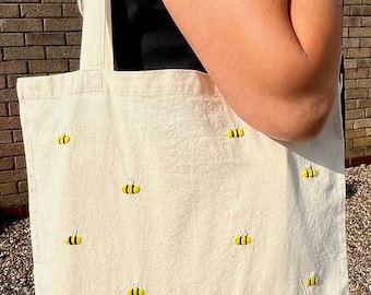 Hand embroidered bumble bee re-usable tote bag, birthday gift/ present, spring summer bee tote bag, work/uni/school bag, cute shopping bag