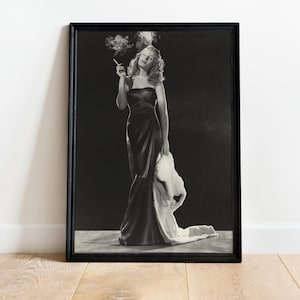 Rita Hayworth Poster, Old Hollywood, Vintage Photo, Movie Poster, 1940&#39;s, Celebrity, Old Money, Luxury Wall Decor, Pin Up Art, Fashion Print