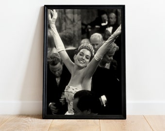 Anne Hathaway Print, Princess Diaries Poster, Black and White Fashion Decor