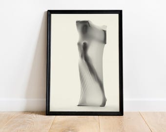 Stampa artistica femminista: poster del corpo di donna in bianco e nero