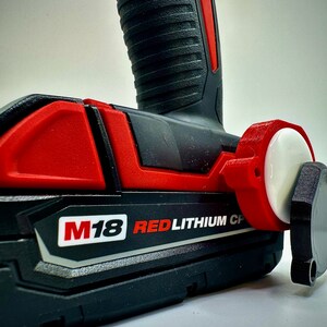 Milwaukee M18 AirTag Holder