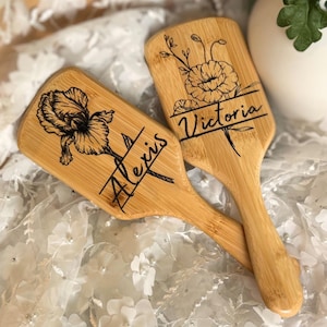 Engraved Birth Flower Hair Brush,Bulk Bridal Party Favor,Personalized Hairbrush,Bridesmaid Gift,Unique Gift For Her,Engraved Custom Brush