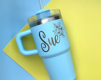Gobelet Stanley 20 oz avec poignée gravé au laser nom de la bouteille d'eau gravée au laser