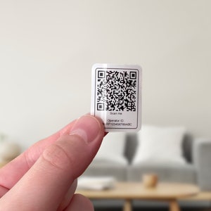 Adesivos/etiquetas de identificação de operador de drone personalizados - Decalques de registro FAA/CAA resistentes às intempéries para identificação (conjunto de 4 adesivos brancos)