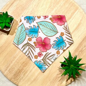 Tropi-cool Blooms - Haustier Hund Katze Druckknopf auf wendbarem Haustier Halstuch Accessoires
