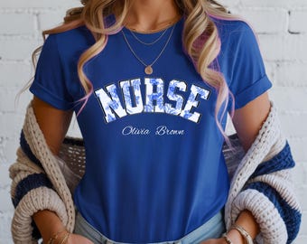 Maglietta per infermiere, camicia floreale per infermiere, camicia in tela per infermiere, maglietta per infermieri, regalo di laurea per infermieri, settimana degli infermieri, apprezzamento per gli infermieri, regalo per infermieri