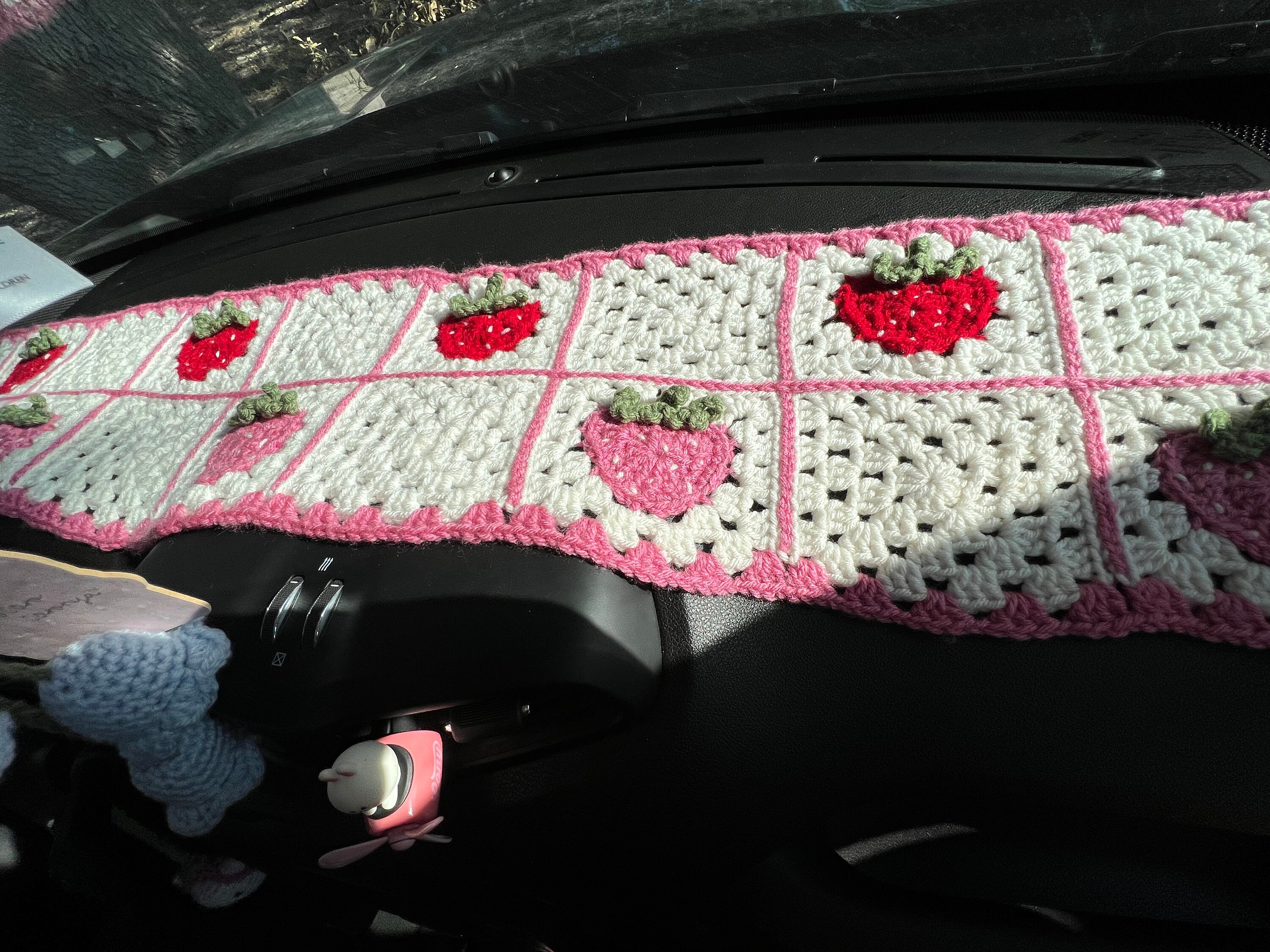 Crochet dashboard cover discount