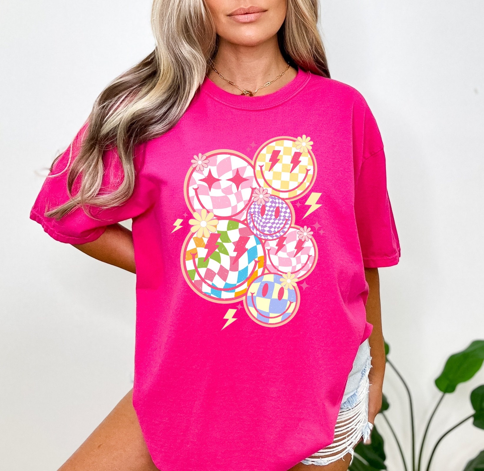 Trendy Checkered Smiley Face Tshirt, Retro Checkered Smile Face Shirt, Checkered Smile Face Sweatshirt, Gift For Women