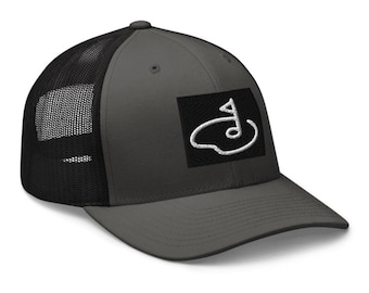 Vintage Golf Trucker Hat: Embroidered Retro Golf Cap