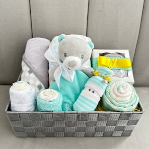 Baby Neutral Gift Basket/New Baby Gift Basket/Baby Shower Gift/Welcome Baby Gift/Baby Gift Basket/Baby Basket & Toy/Baby Basket with Blanket