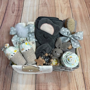Neutral Baby Gift Basket/New Baby Gift Basket/Baby Shower Gift/Welcome Baby Gift/Baby Gift Basket/Baby Boy Gift Basket/Baby Girl Gift Basket