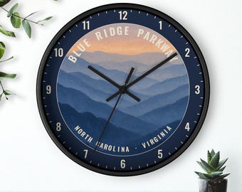 Reloj de Blue Ridge Parkway, Montañas Blue Ridge, Arte de puesta de sol en los Apalaches, Crestas montañosas en capas, Silencioso, 25 cm, Envío gratis