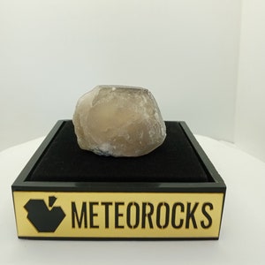 Unique Show piece of real rock -Gems specimen