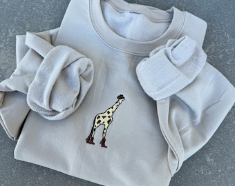 Giraffe Cowboy besticktes Sweatshirt, Lustiger Pullover, Giraffenliebhaber, Giraffenpullover