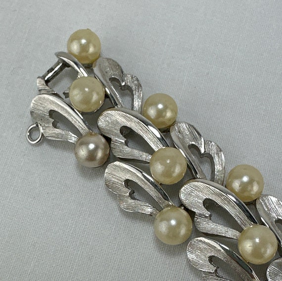 Vintage Crown Trifari Faux Pearl Bracelet - image 10