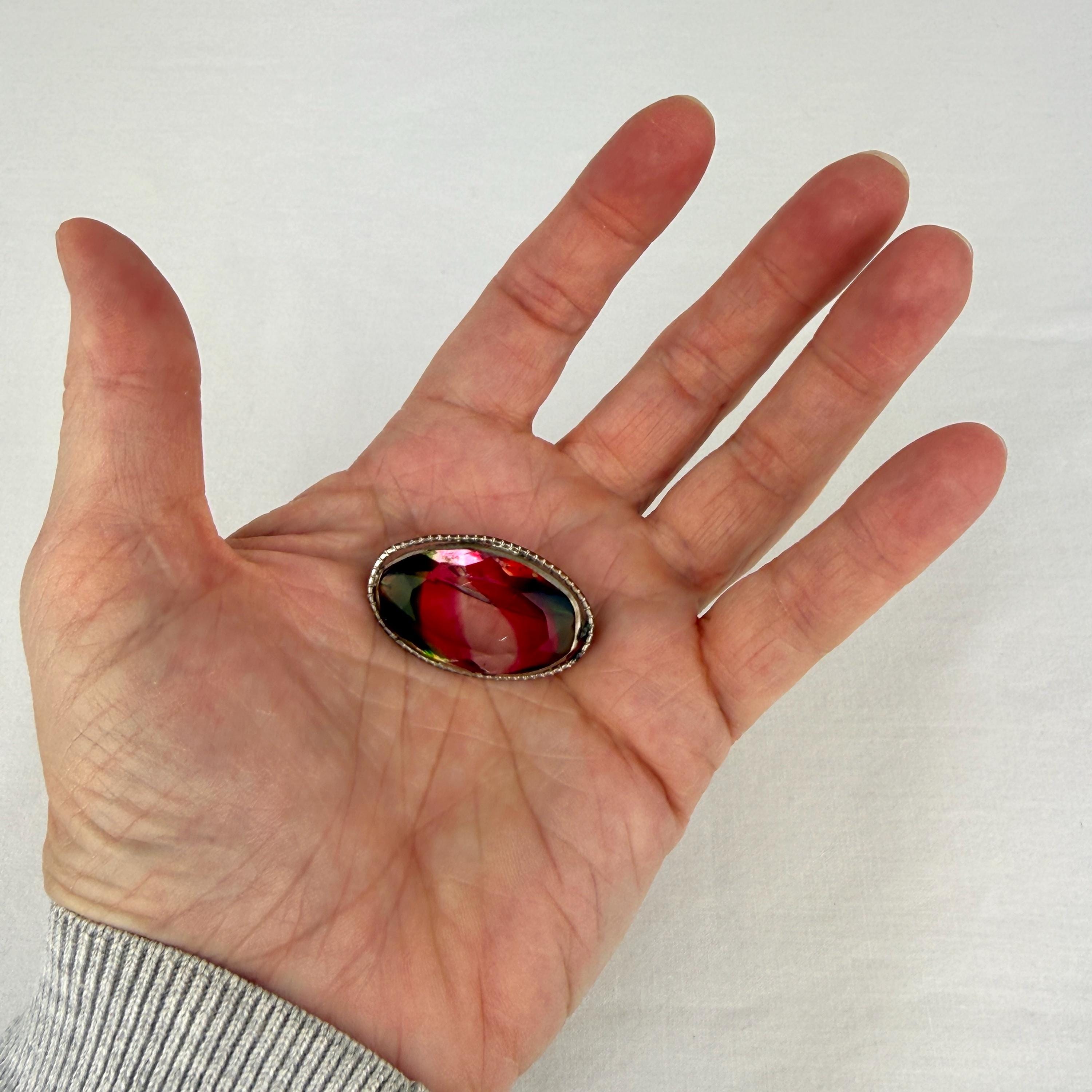 ヴィンテージのアイリスまたはレインボーガラスブローチ - Etsy 日本