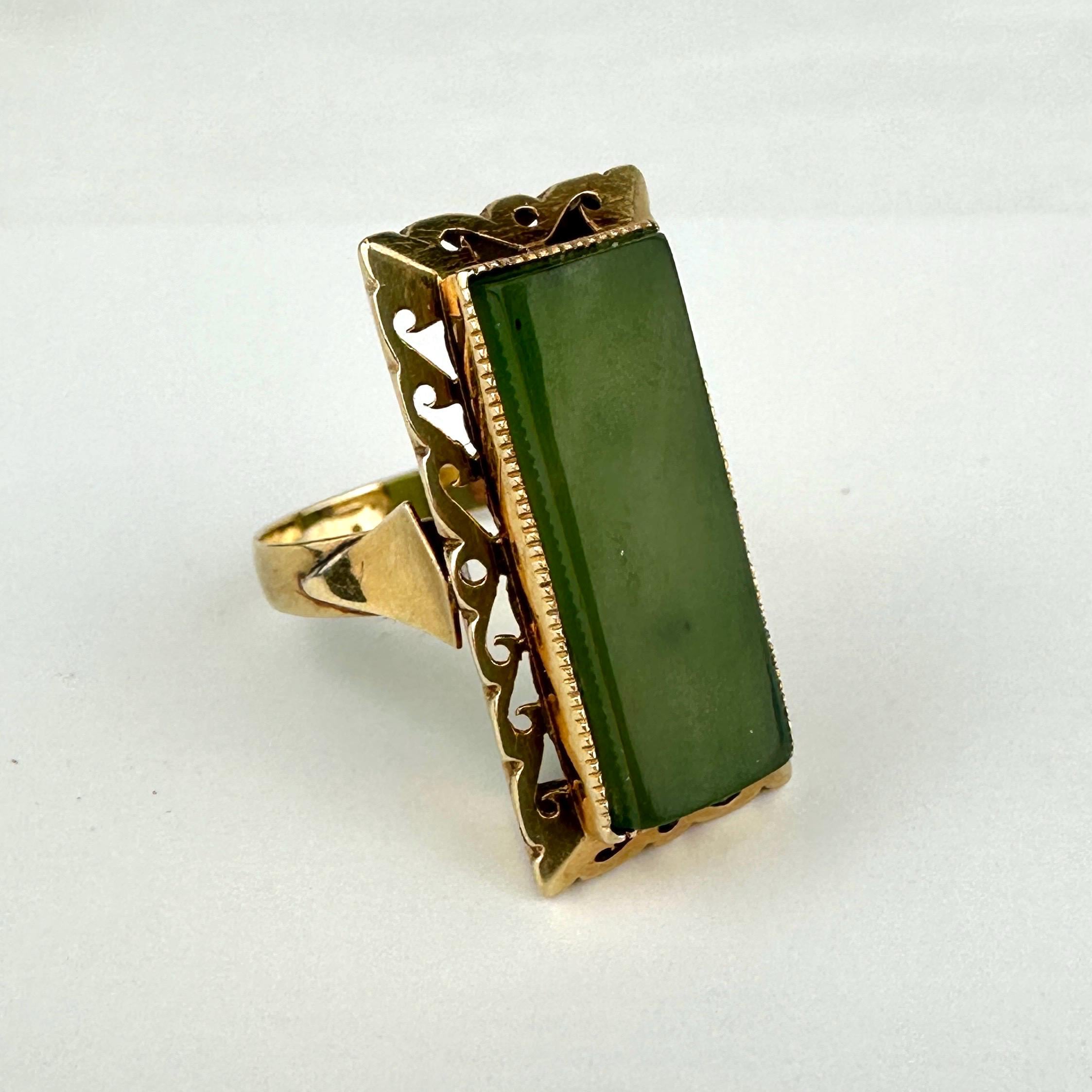 Vintage 14k Gold & Nephrite Jade Ring Size 5.25 - Etsy