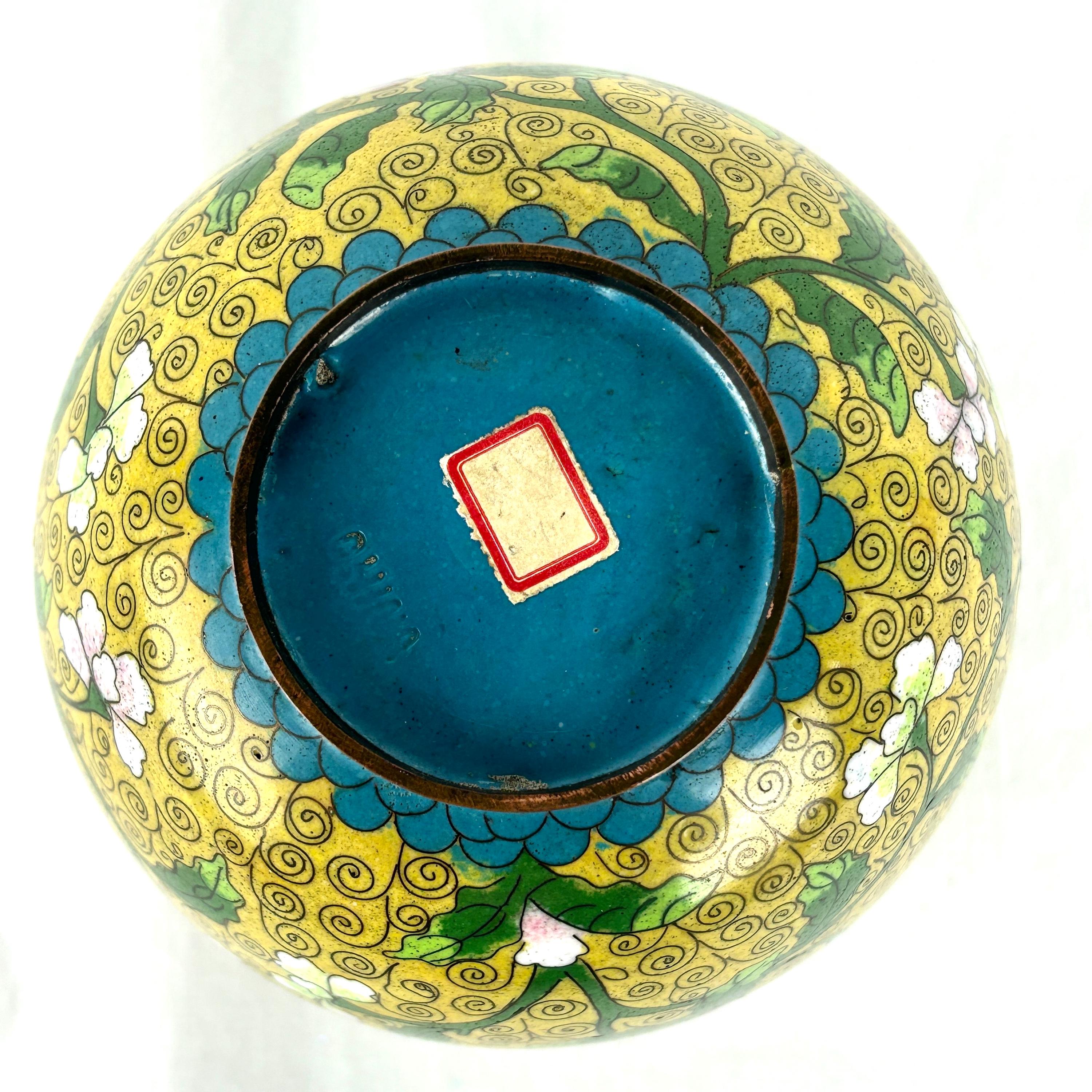 20 世紀初頭の中国の黄色い七宝焼きの蓋付き壺 - Etsy 日本